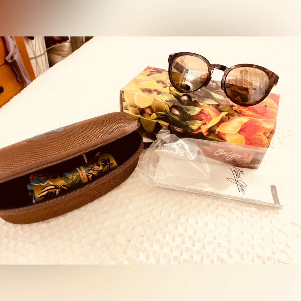 NWT Maui Jim Keanae Olive Tortoise Sunglasses